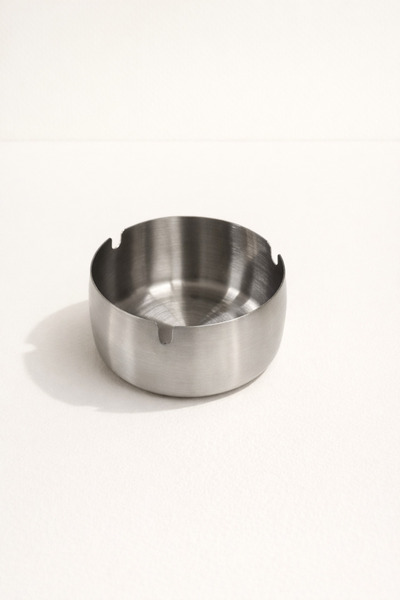 Mirilliahome Χρυσό Μεταλλικό Τασάκι Μοντέρνου Σχεδιασμού Διακοσμητικό Τασάκι ...