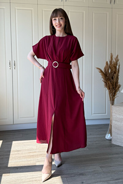 Dilay Gökoğlu Butik Κομψό μπορντό φόρεμα μίντι με ζώνη, ντραπέ στο στήθος και...