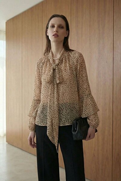 Hiccup MY FASHION Πουκάμισο με λεπτομέρεια φουλαριού και πουά σχέδιο