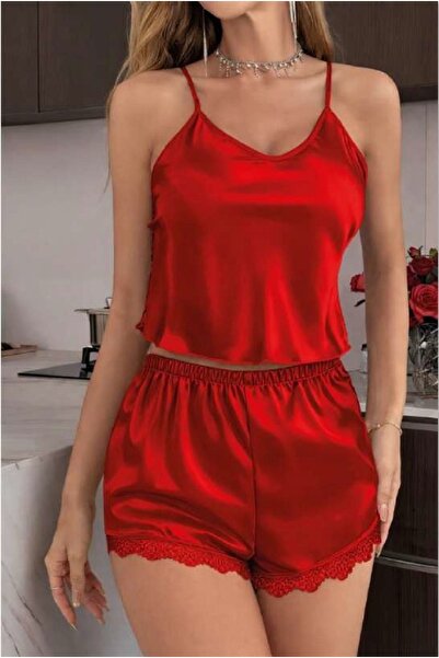 Viselya Νυχτικό με δαντελένια άκρη και σατέν κόκκινο σορτς