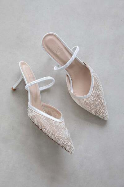 STRASWANS Γυναικεία παπούτσια με τακούνι και λεπτομέρειες από πέτρα Marsha