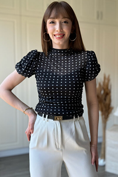 Dilay Gökoğlu Butik Μπλούζα από τούλι με μανίκια μπαλόνι και πουά, σε μαύρο χ...