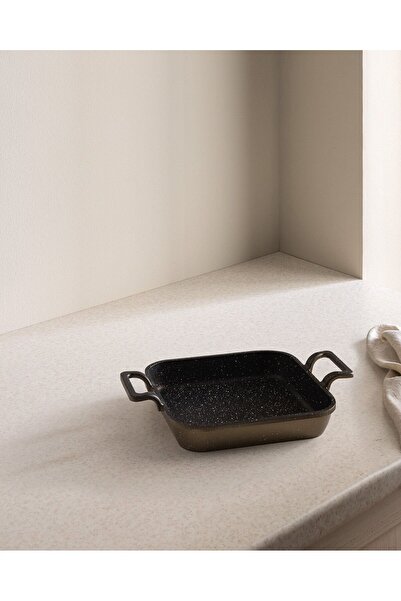 Madame Coco Rona Pan 22cm