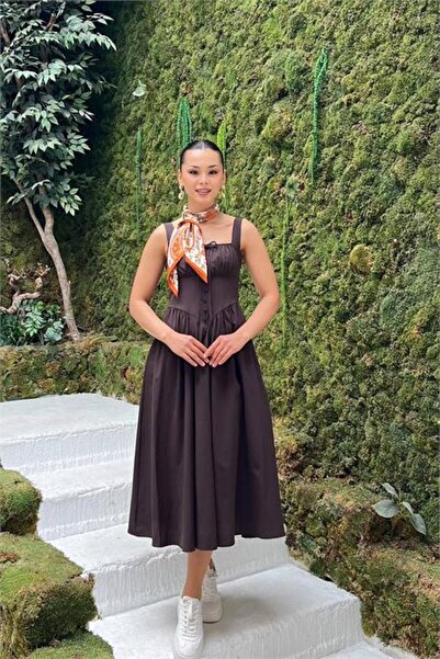 Neşeli Butik Γυναικείο καφέ φόρεμα με χοντρές τιράντες, τετράγωνο γιακά και λ...