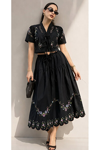 D'RECCY Σετ πουκάμισο και φούστα με λεπτομέρειες από δαντέλα γκιπούρ και κεντ...