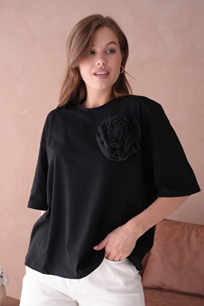 Noi Belis Πλεκτό T-Shirt με λεπτομέρεια από δαντέλα και λαιμόκοψη ποδηλάτου S...