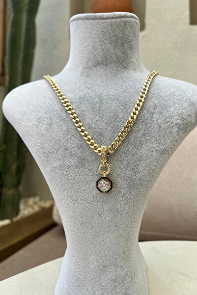 Asteria Jewelry Çağla Şikel Ema Model Siyah Detaylı Zirkon Taşlı Charm Kolye