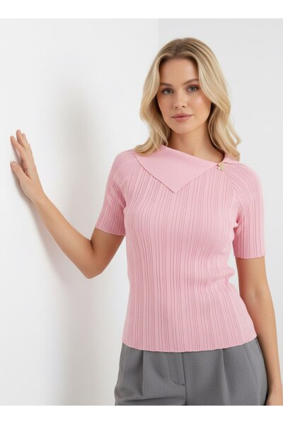 Noi Belis Πλεκτή μπλούζα με λεπτομέρεια αξεσουάρ σε σχέδιο γιακά που γυρίζει ...