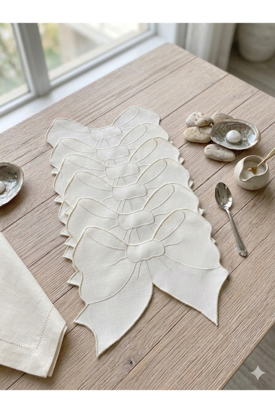 2 Adet Büyük Fiyonk Nakışlı Amerikan Runner Sunum Servis Seti