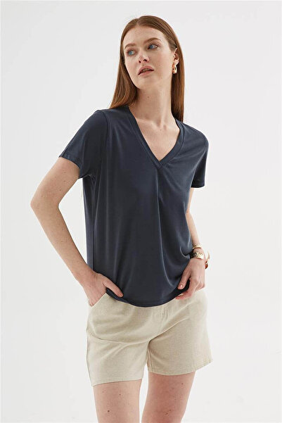 Fashion Friends Γυναικεία μπλούζα με λαιμόκοψη V σε ανθρακί χρώμα 26Y0144K1