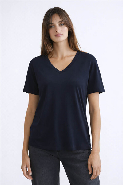 Fashion Friends Γυναικεία μπλούζα με λαιμόκοψη V σε σκούρο μπλε χρώμα 26Y0021K1
