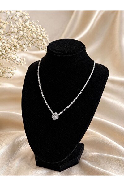 Moda Sekiz Women's Shiny Minimal Zircon Stone Elegant Necklace