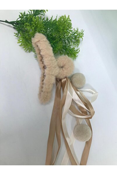 Ponpon ve kurdele detaylı peluş mandallı toka