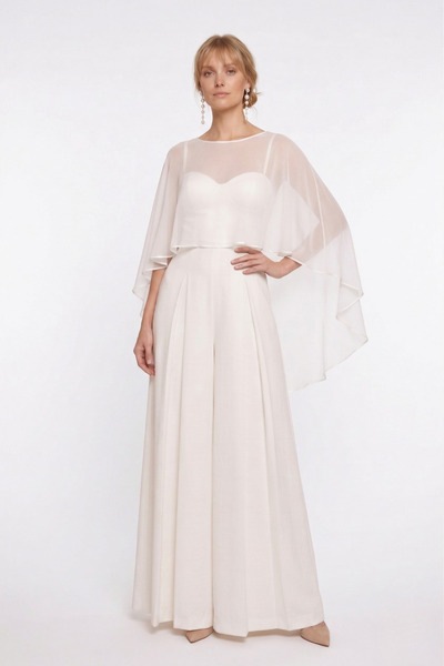 By Yaren Yazıcı Γυναικείο Εκρού Κιμονό Σιφόν με Λεπτομέρεια Βολάν & Βραδινό Φ...