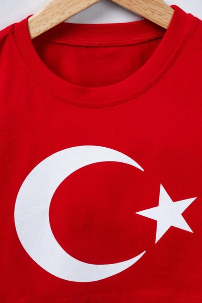 JW.22 Girl's Moon Star Flag Printed Red and White T-Shirt and Pleated Skirt Set - April 23Rd Holiday