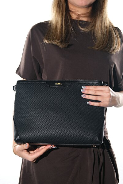 LuviShoes Γυναικεία τσάντα χιαστί PUIJA Μαύρη Πλεκτή