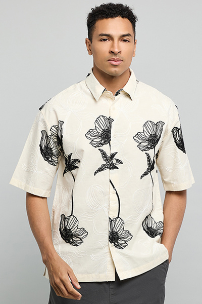 R&B Embroidered Shirt with Classic Collar and Short Sleeves