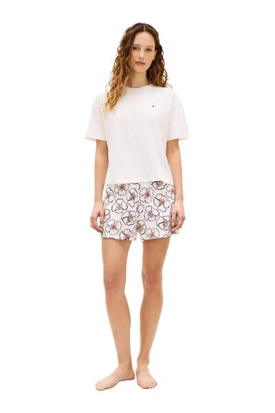 Tommy Hilfiger Kadın Bej Desenli Şortlu Pijama Takımı UW0UW05760