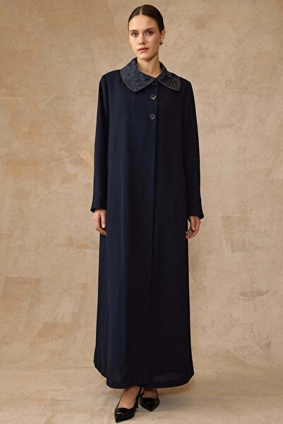 Olcay Παλτό μεγάλου μεγέθους με κεντημένο γιακά και σατέν λεπτομέρειες στην ε...