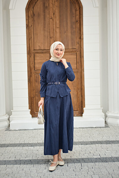 LOCCO Γυναικείο κοστούμι με φερμουάρ, λεπτομέρεια τσέπης, ζώνη και φούστα, σε...