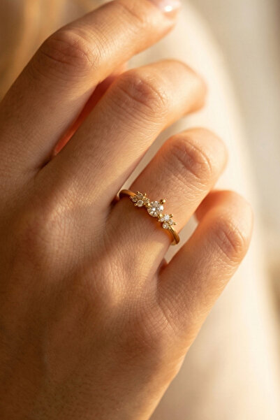 Elika Silver Women's Zircon Stone Adjustable Ring