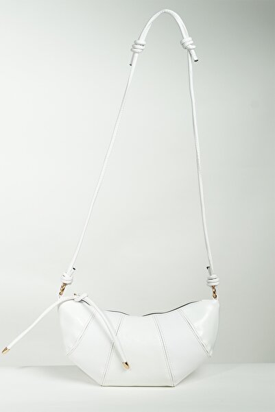 BAHELS Γυναικεία τσάντα ώμου από λουστρίνι σε λευκό χρώμα κρουασάν