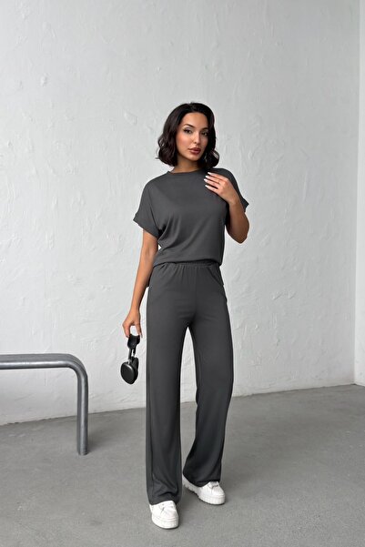 NEW JOURNAL Γυναικείο Σετ Χακί Βασικό Ελαστικό Κοστούμι με Μέση και Μπλούζα N...