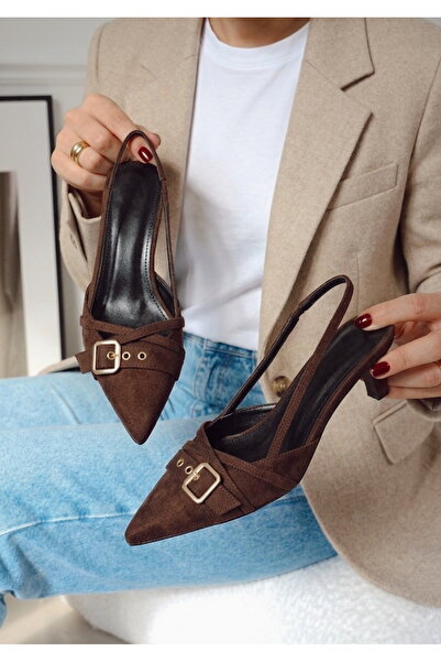 POLKA STORE Move Sivri Burunlu Kapsüllü Bant Detaylı Kısa Kitten Topuklu Kadı...