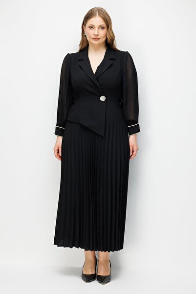 Rain and River Cuff stone pleated plus size dress