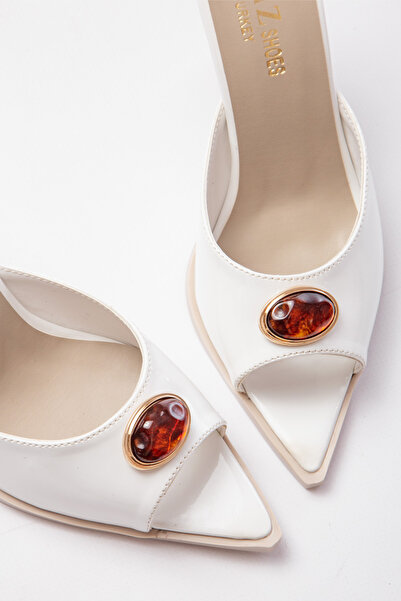 ACMZ SHOES Σανδάλια με μυτερή μύτη και τακούνι, με διακοσμητικά διαμάντια