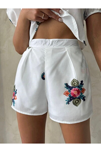 Caddebostan Moda Embroidered Voile Shorts