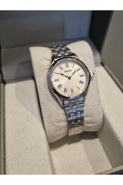 Seiko Metallic Steel Bracelet 5 Atm Water Resistant Sapphire Glass Women's Wristwatch