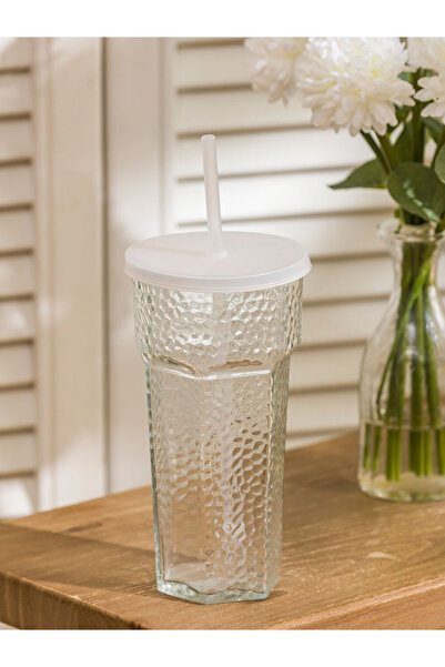 LC Waikiki Glass with Straw for Style Enthusiasts from Uzg Store 500 ml