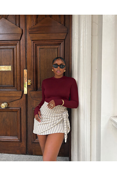 Markazzi Women's Black Finger Detailed Blouse