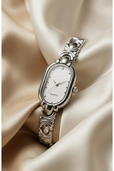 KLISHE Butik Queen Kadın Çelik Saat Gümüş Renk Vintage Old Money Luxury Editi...