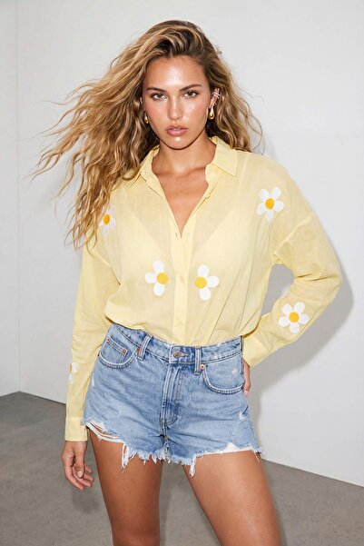 Drop by TrendyolMilla Žuta Oversize kroj Daisy izvezena muslin majica P Pamuk...