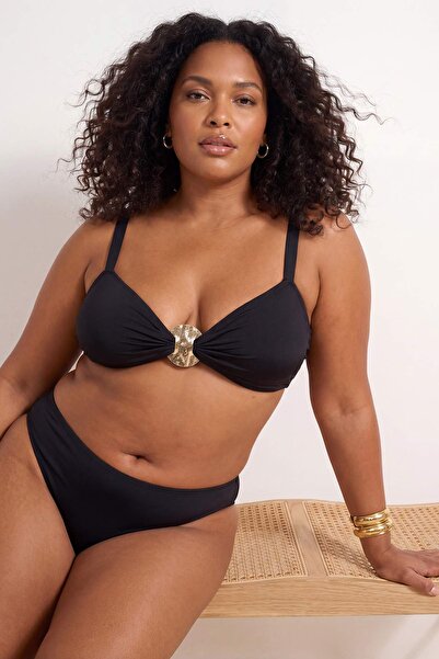 Trendyol Curve Μαύρο μπλουζάκι μπικίνι με χοντρά λουράκια και χρυσά αξεσουάρ ...