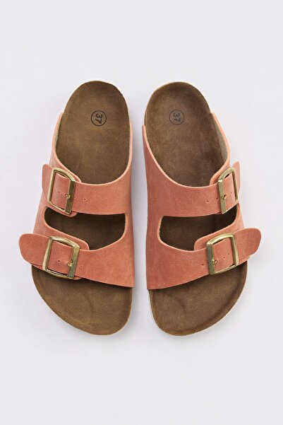 TRENDYOL SHOES Γυναικείες παντόφλες με διπλή πόρπη από πλακάκι TAKSS24TE00004