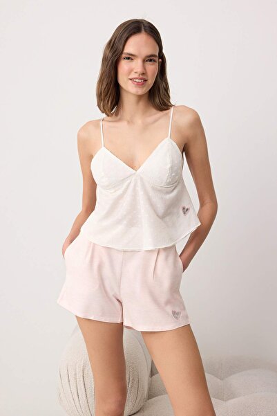 Συλλογή Trendyol Λευκό Σετ Πιτζάμες με Ριγέ Πομπόν και Λεπτομέρεια Καρδιάς TH...