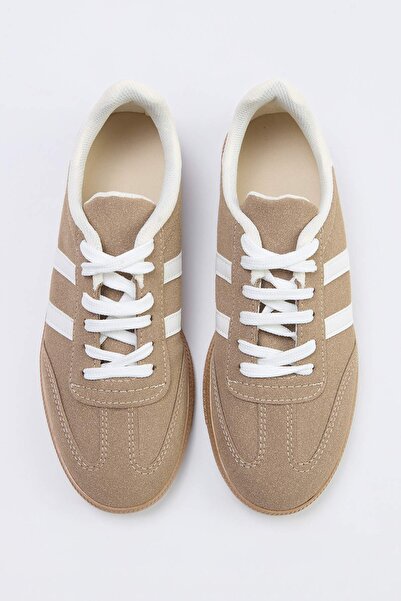 TRENDYOL SHOES Γυναικεία αθλητικά παπούτσια με κορδόνια Mink Retro TAKAW25SN0...