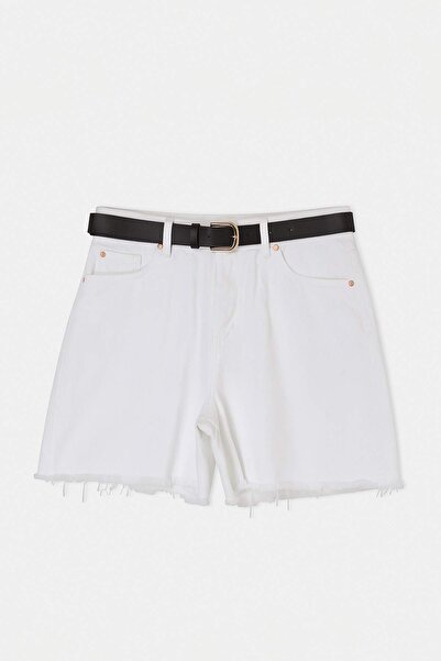 Συλλογή Trendyol Λεπτομερές ψηλόμεσο τζιν σορτς City Boy με λευκή ζώνη TWOSS2...