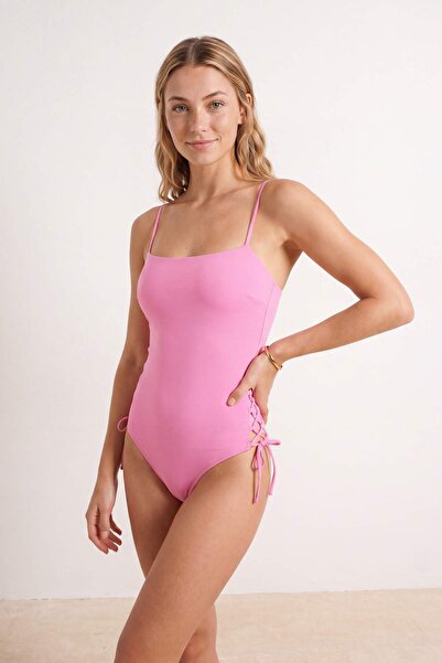 Συλλογή Trendyol Ροζ Στράπλες Μαγιό με Διακοσμητικές Λωρίδες TBESS26MA00040