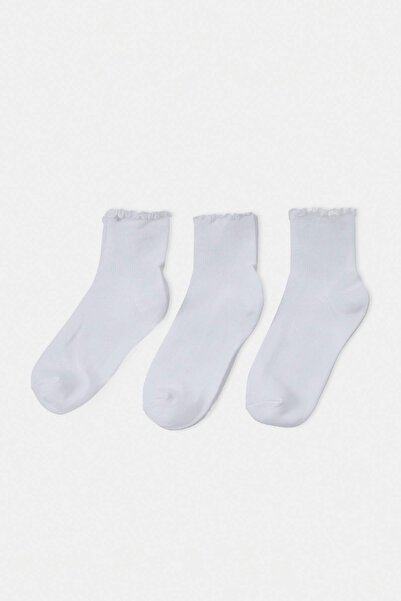 Συλλογή Trendyol Λευκές πλεκτές κάλτσες ίσιες ζακάρ 3 τεμαχίων THMAW24CO00019