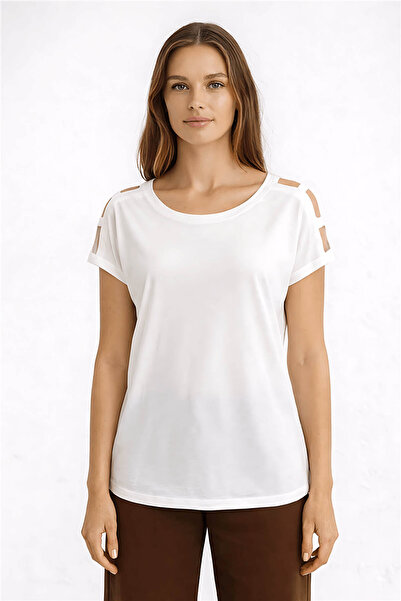 Fashion Friends Λευκό γυναικείο T-shirt με λεπτομέρεια στον ώμο 26Y0195K1