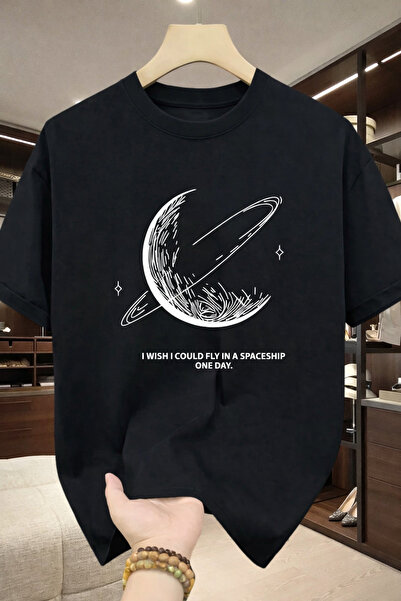 Pink Sky Unisex βαμβακερό μαύρο oversize μπλουζάκι με στάμπα "Space and Plane...