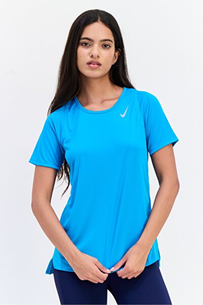Nike تي شيرت نسائي للجري بأكمام قصيرة من Dri Fit، فيروزي