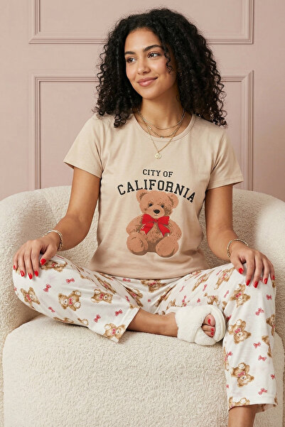Niket Life Γυναικείο σετ πιτζάμες με κοντό μανίκι με σλόγκαν Καλιφόρνια και σ...
