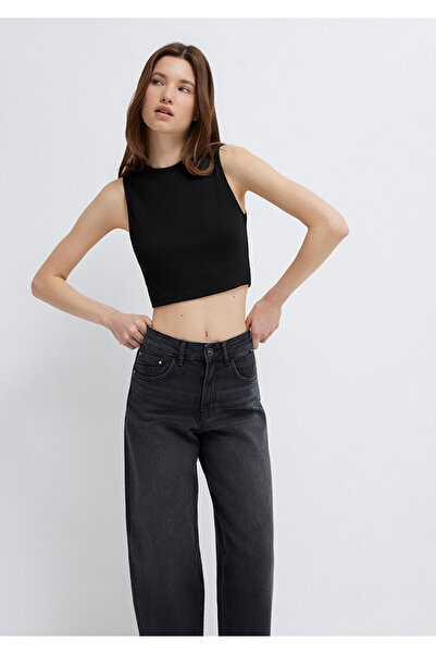 Mavi Μαύρο Αθλητικό Κροπ Τοπ / Κοντό Κόψιμο 1613982-900