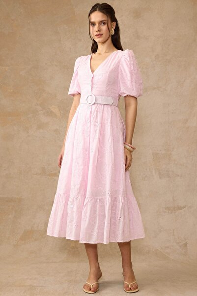 Olcay Φόρεμα με λαιμόκοψη V και αξεσουάρ ζώνης, ροζ 9459-E