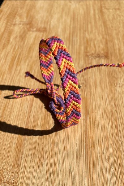 Chic Shoppine Chevron Friend Macrame Bracelet